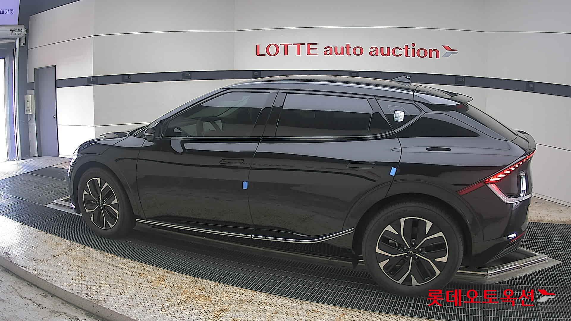 2023 - kia ev6