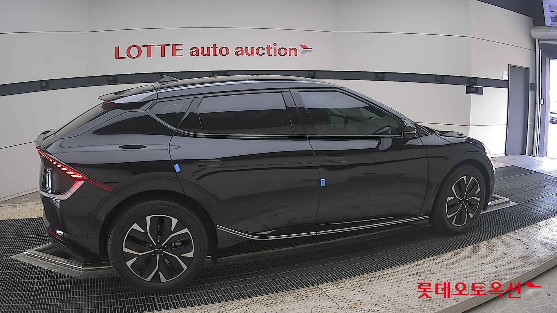 2023 - kia ev6