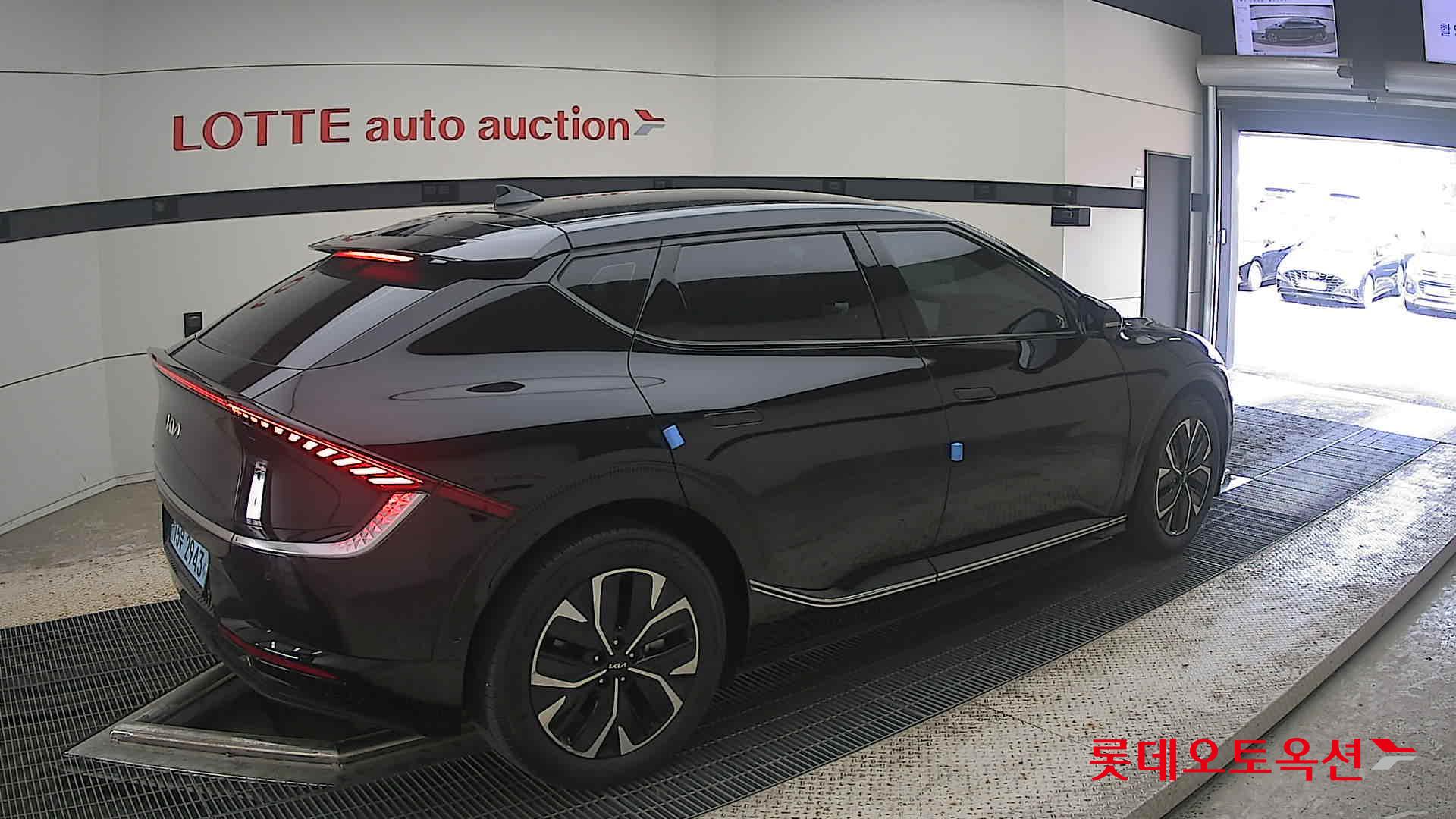 2023 - kia ev6