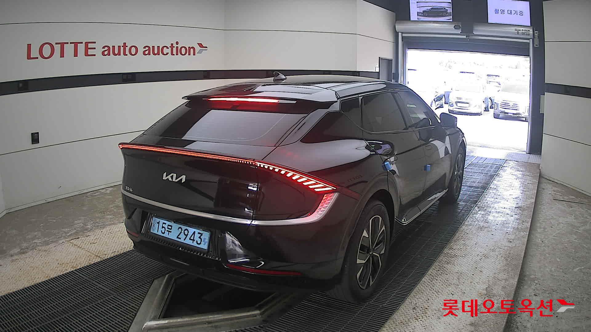 2023 - kia ev6