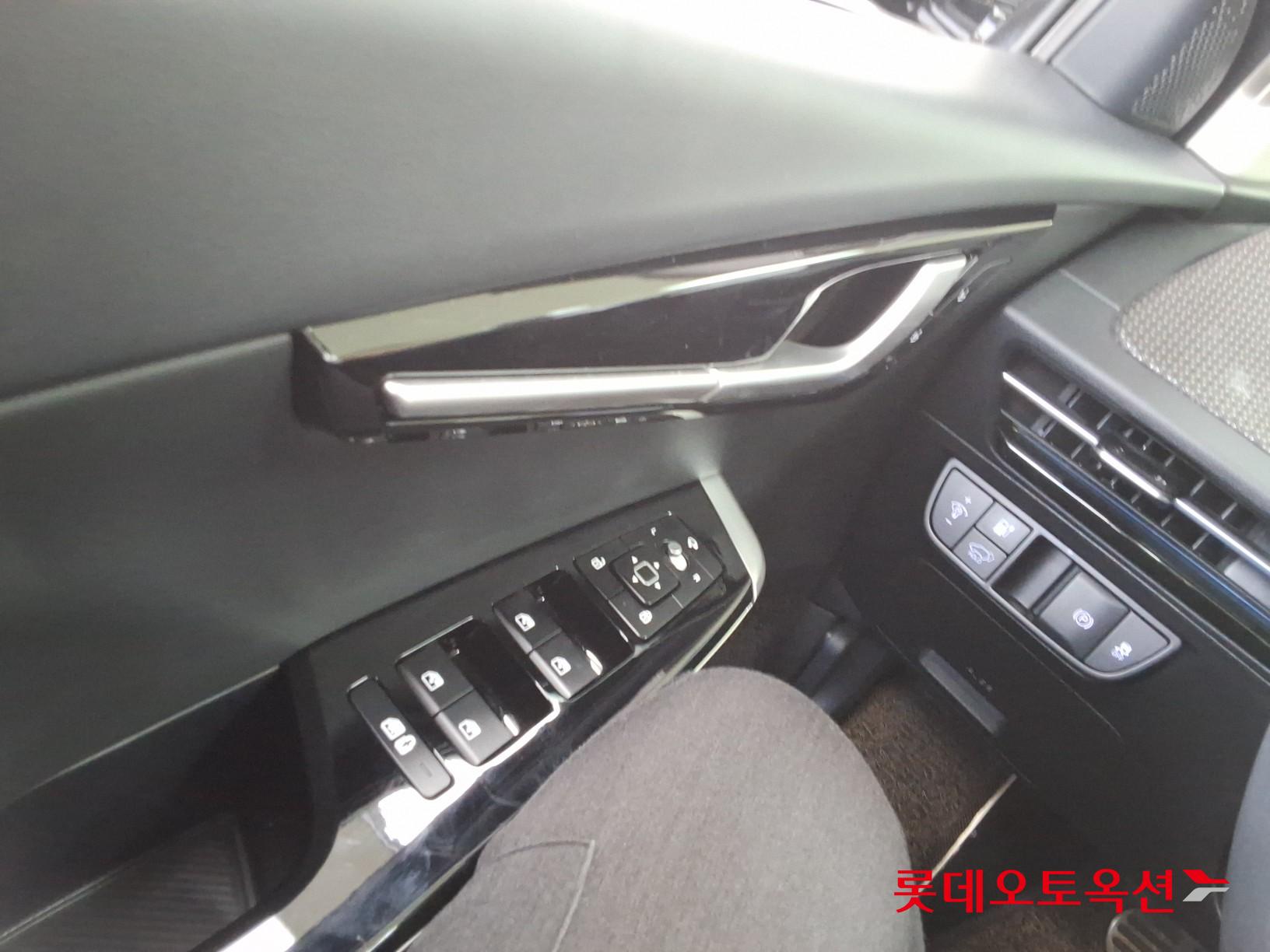 2023 - kia ev6