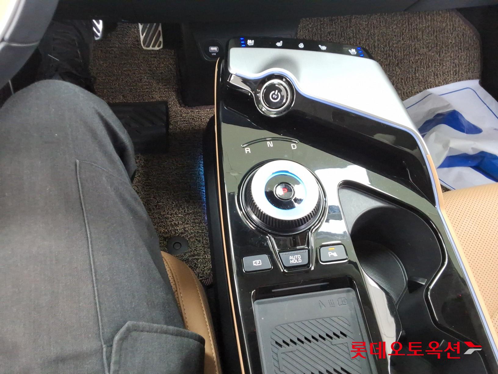2023 - kia ev6