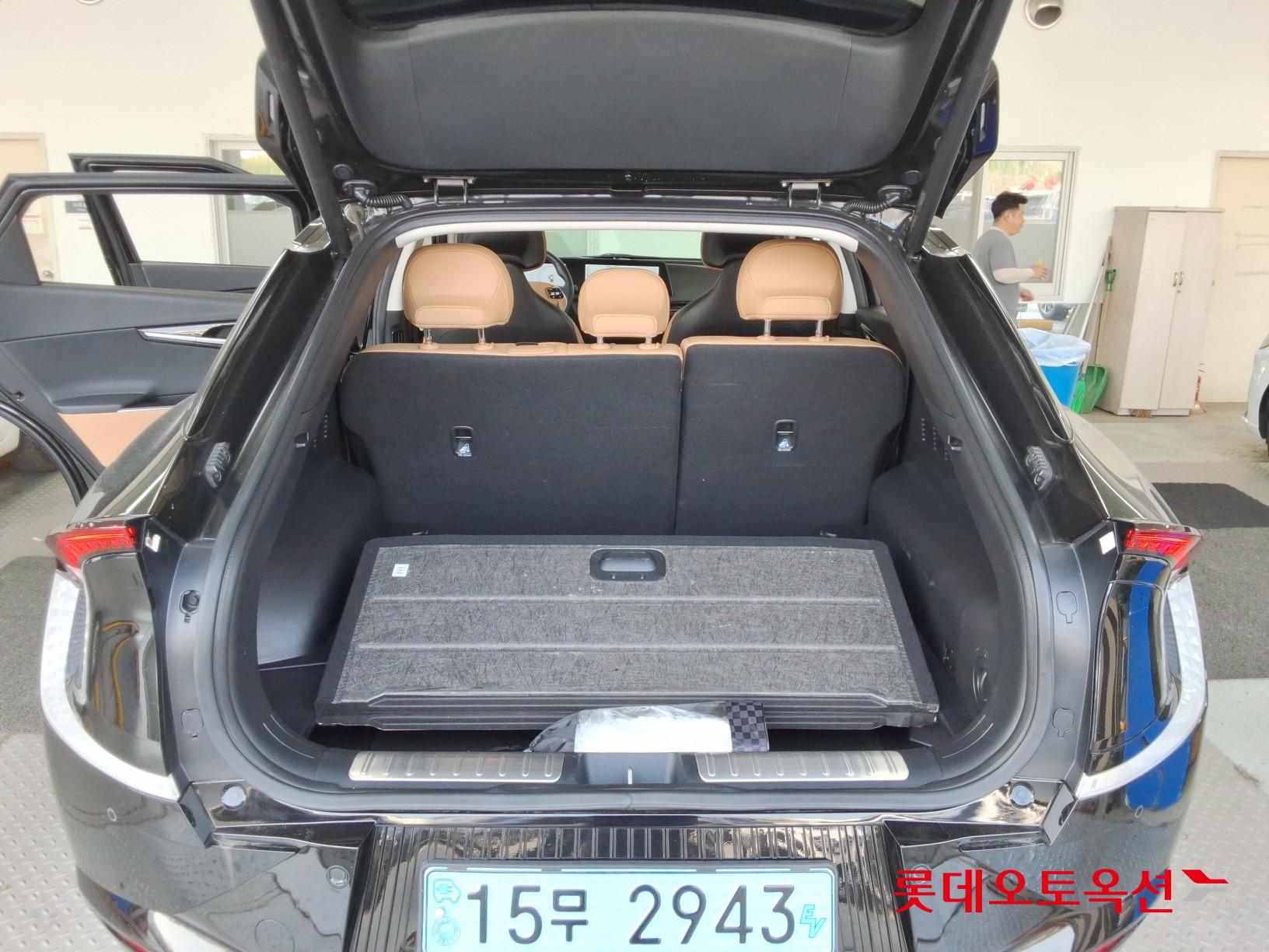 2023 - kia ev6