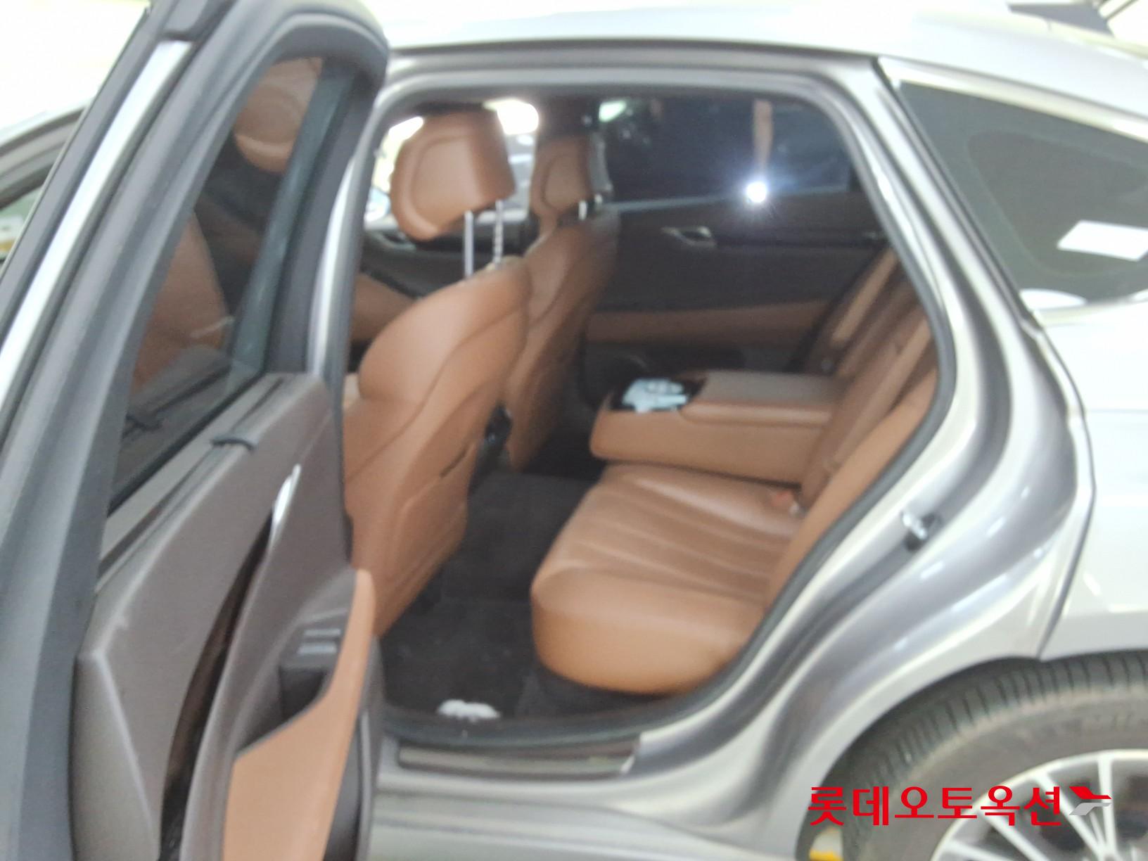 2021 - genesis g80
