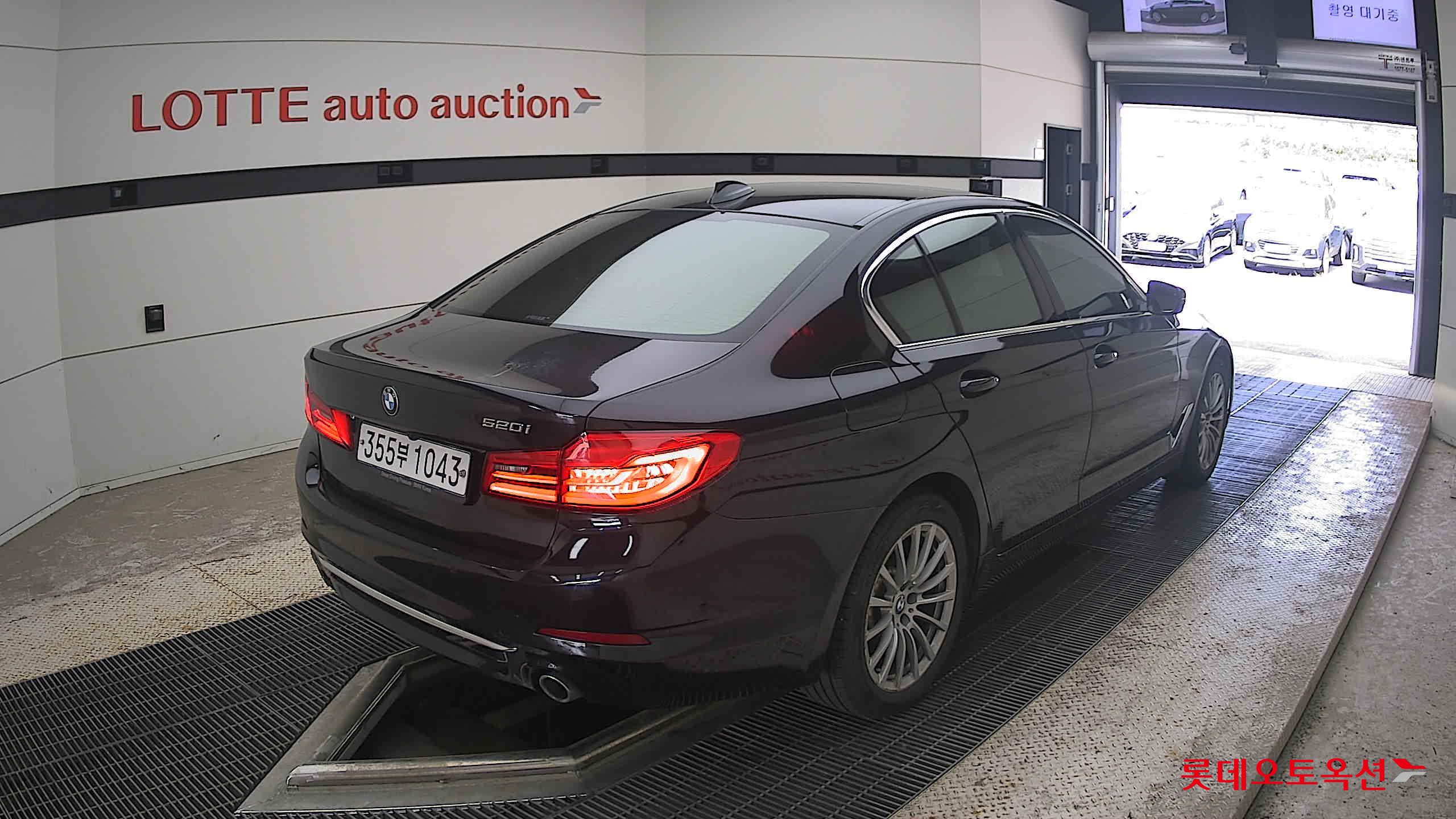 2020 - bmw 520i