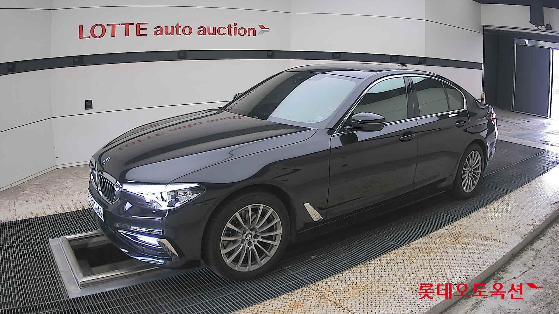 2020 - bmw 520i