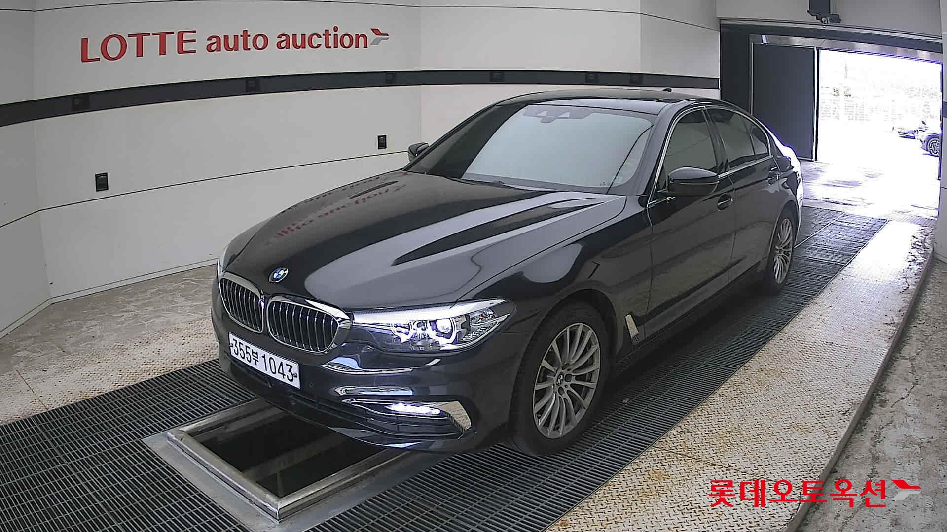 2020 - bmw 520i