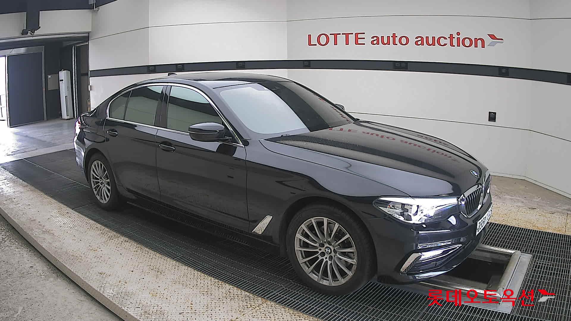 2020 - bmw 520i