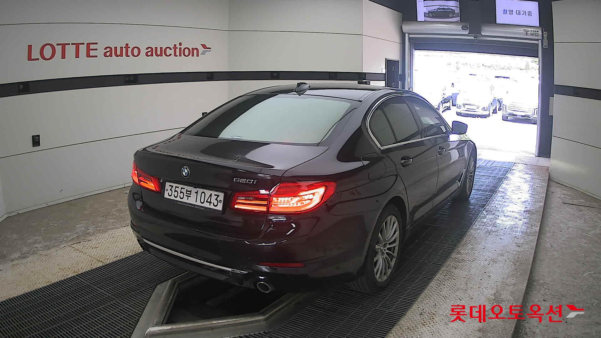 2020 - bmw 520i