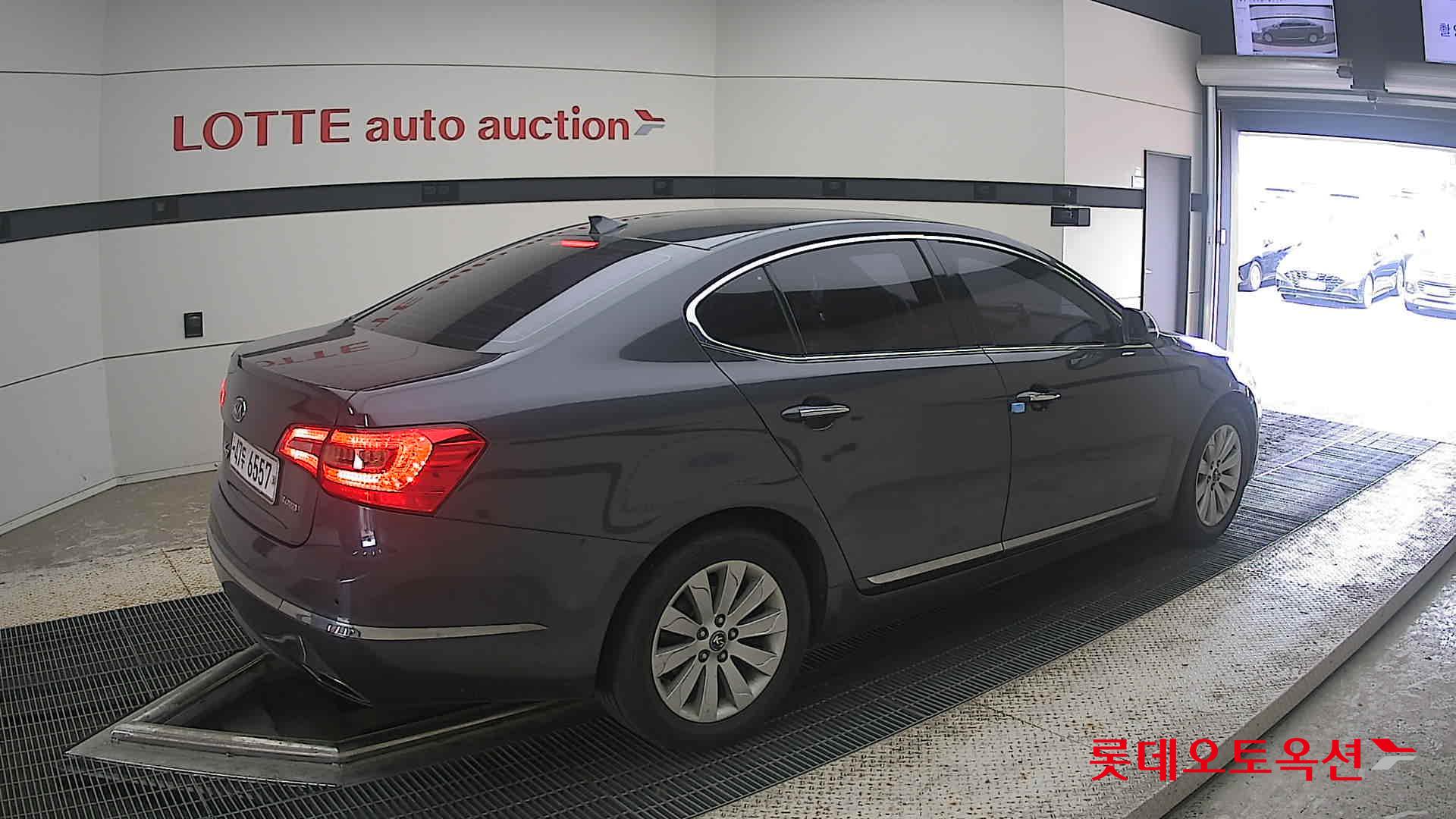 2012 - kia k7