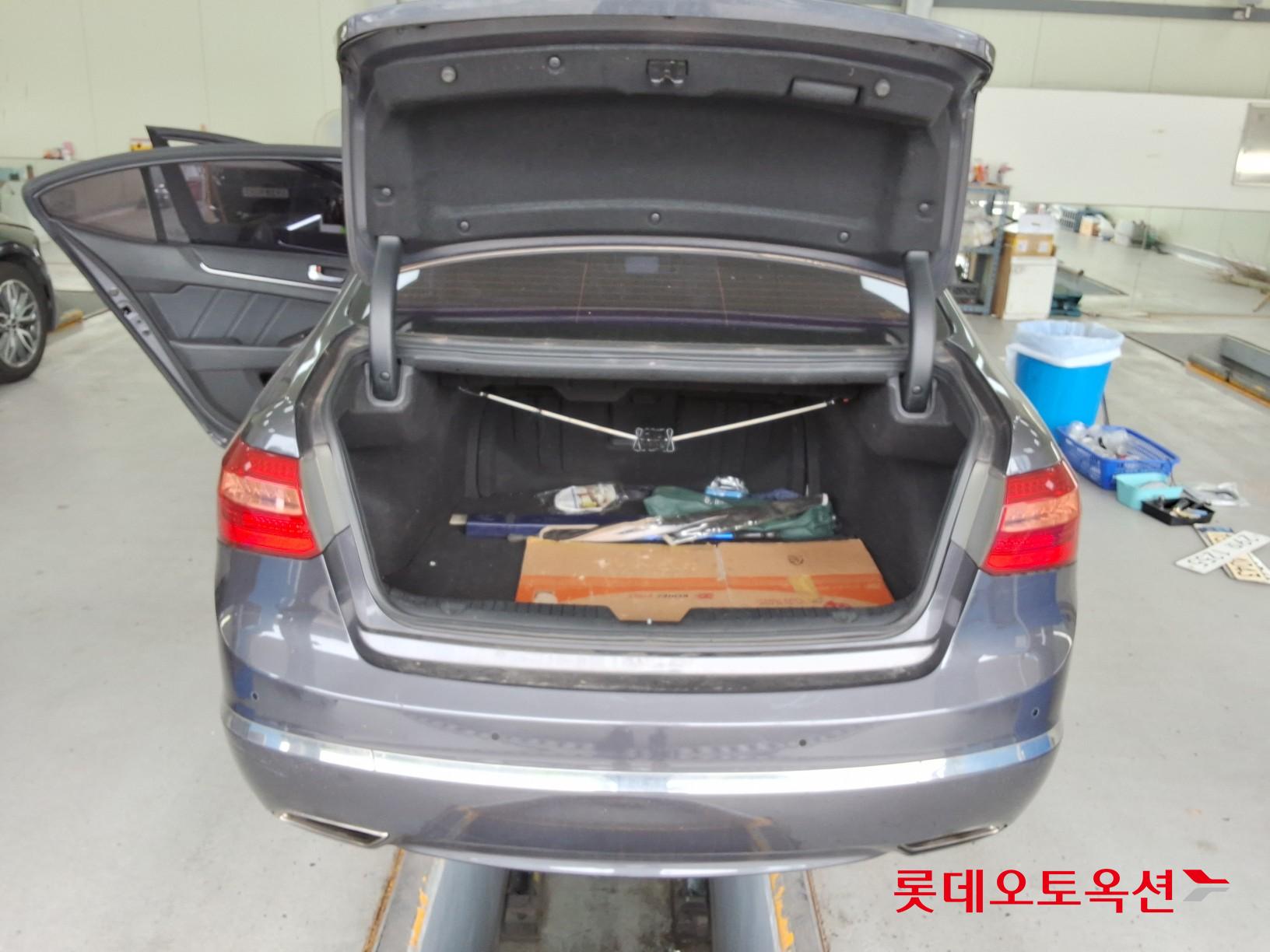 2012 - kia k7