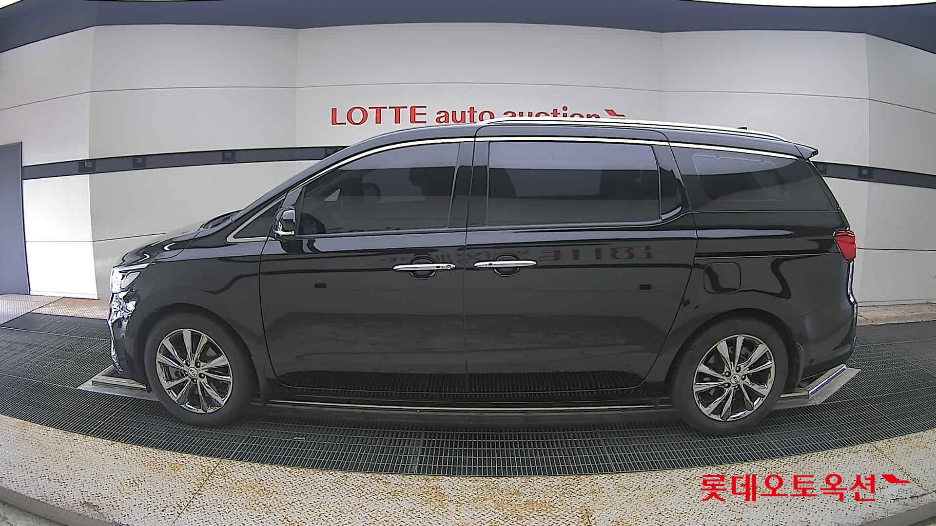 2019 - kia carnival
