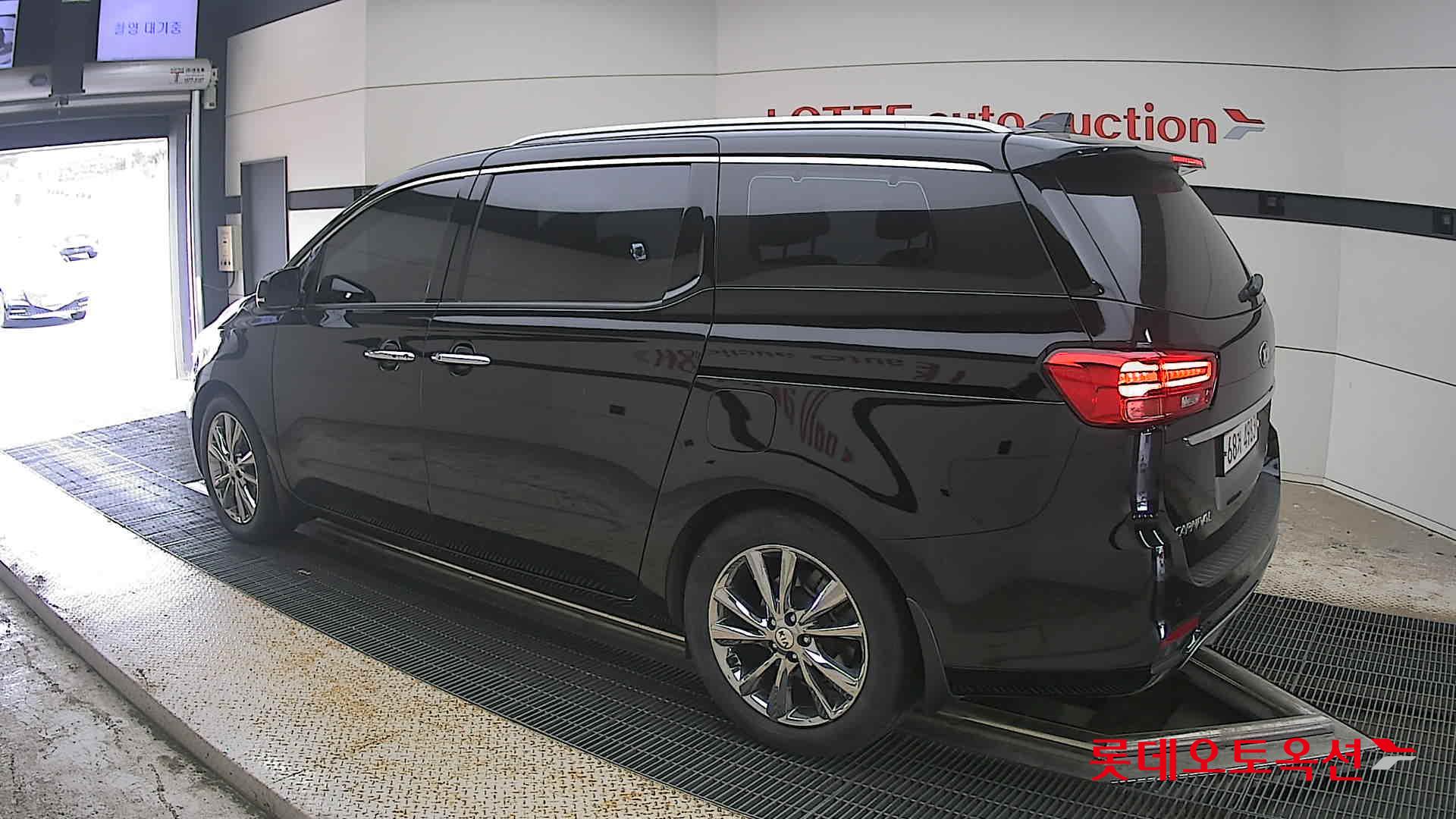 2019 - kia carnival