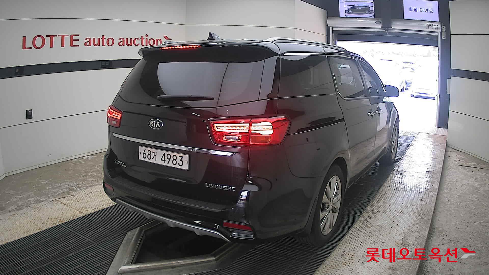 2019 - kia carnival