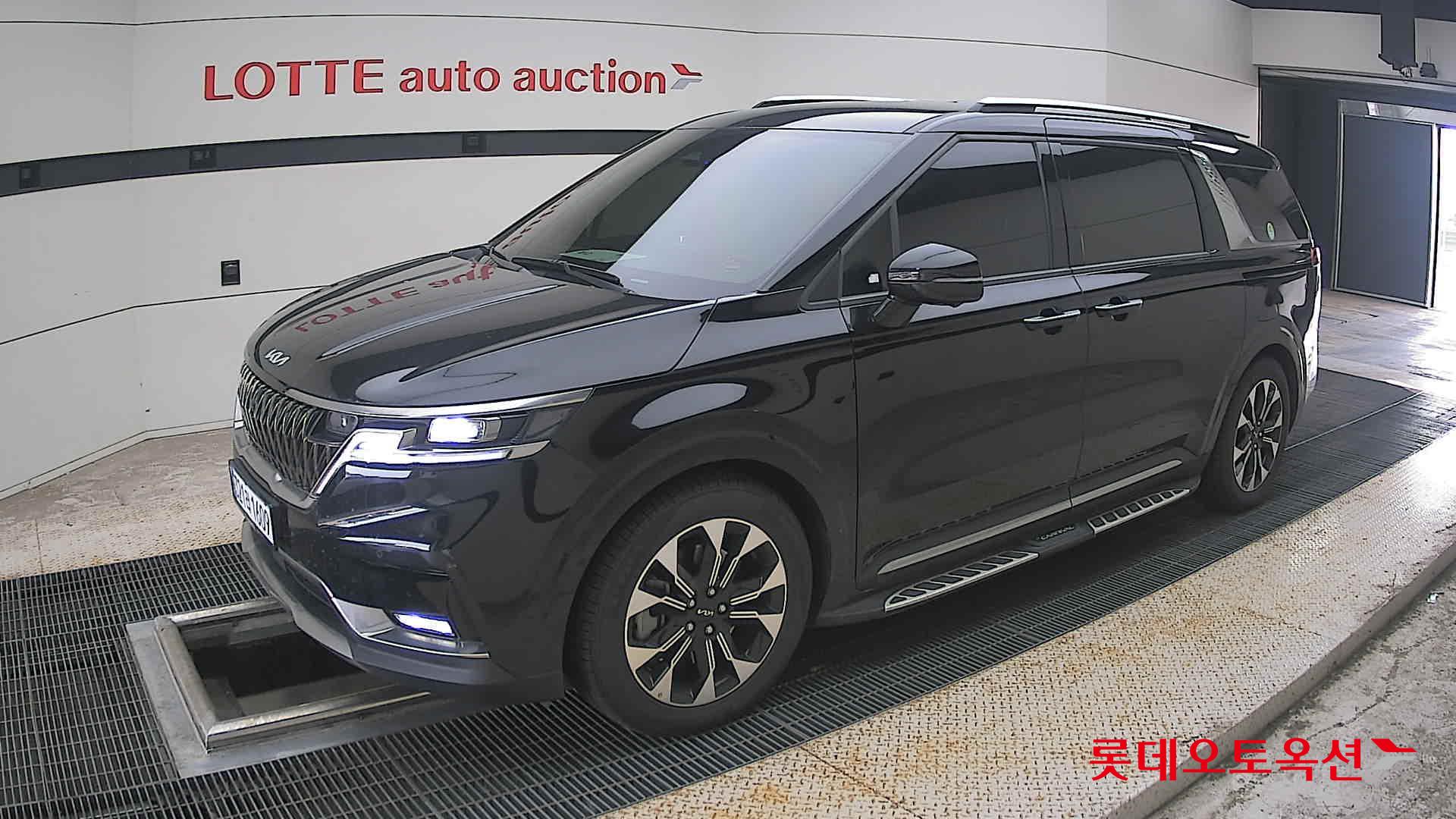 2023 - kia carnival