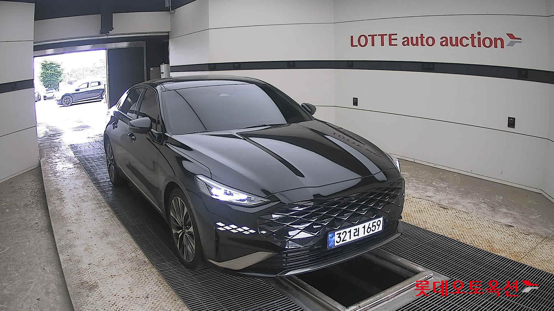 2022 - kia k8