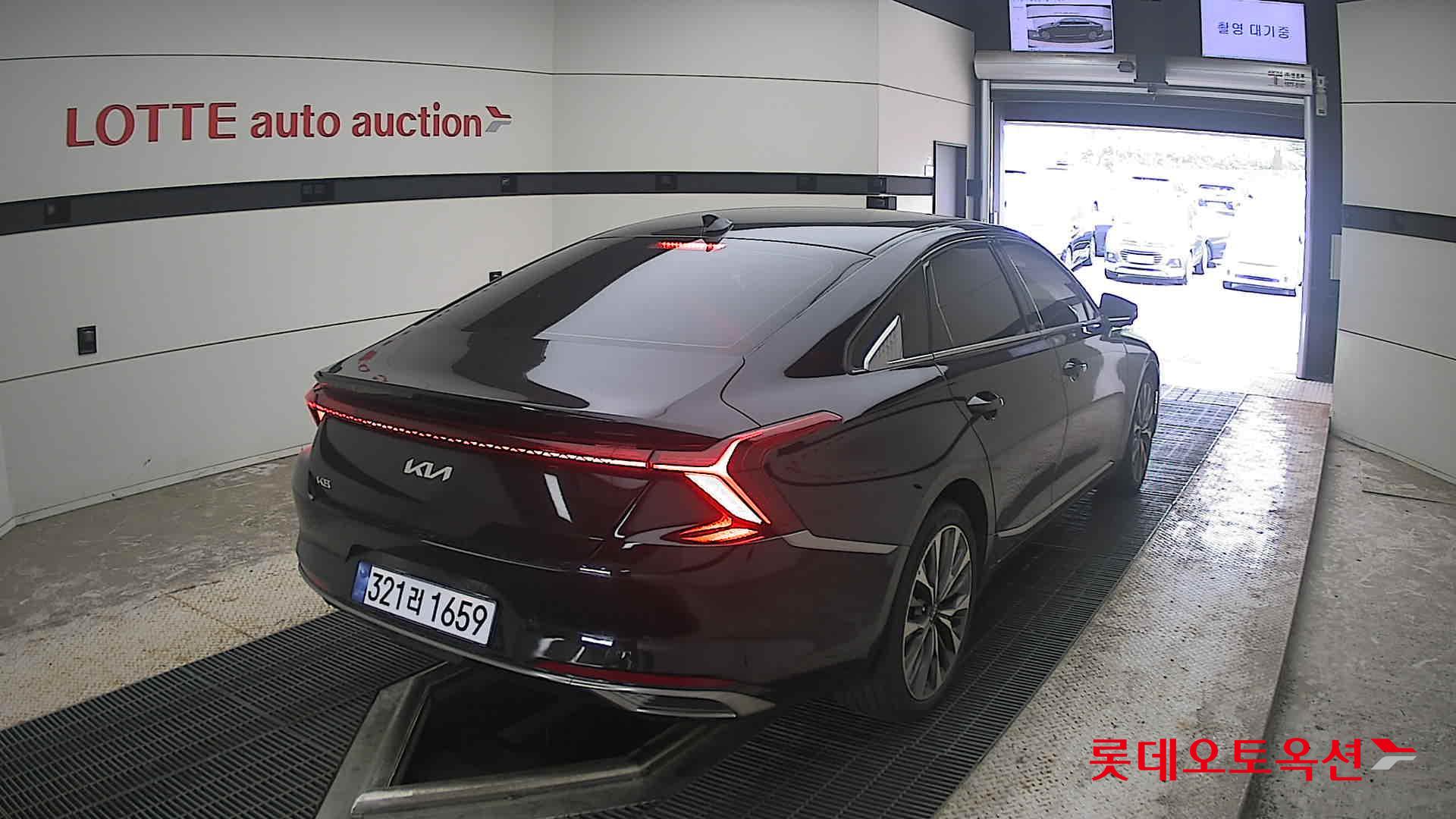 2022 - kia k8