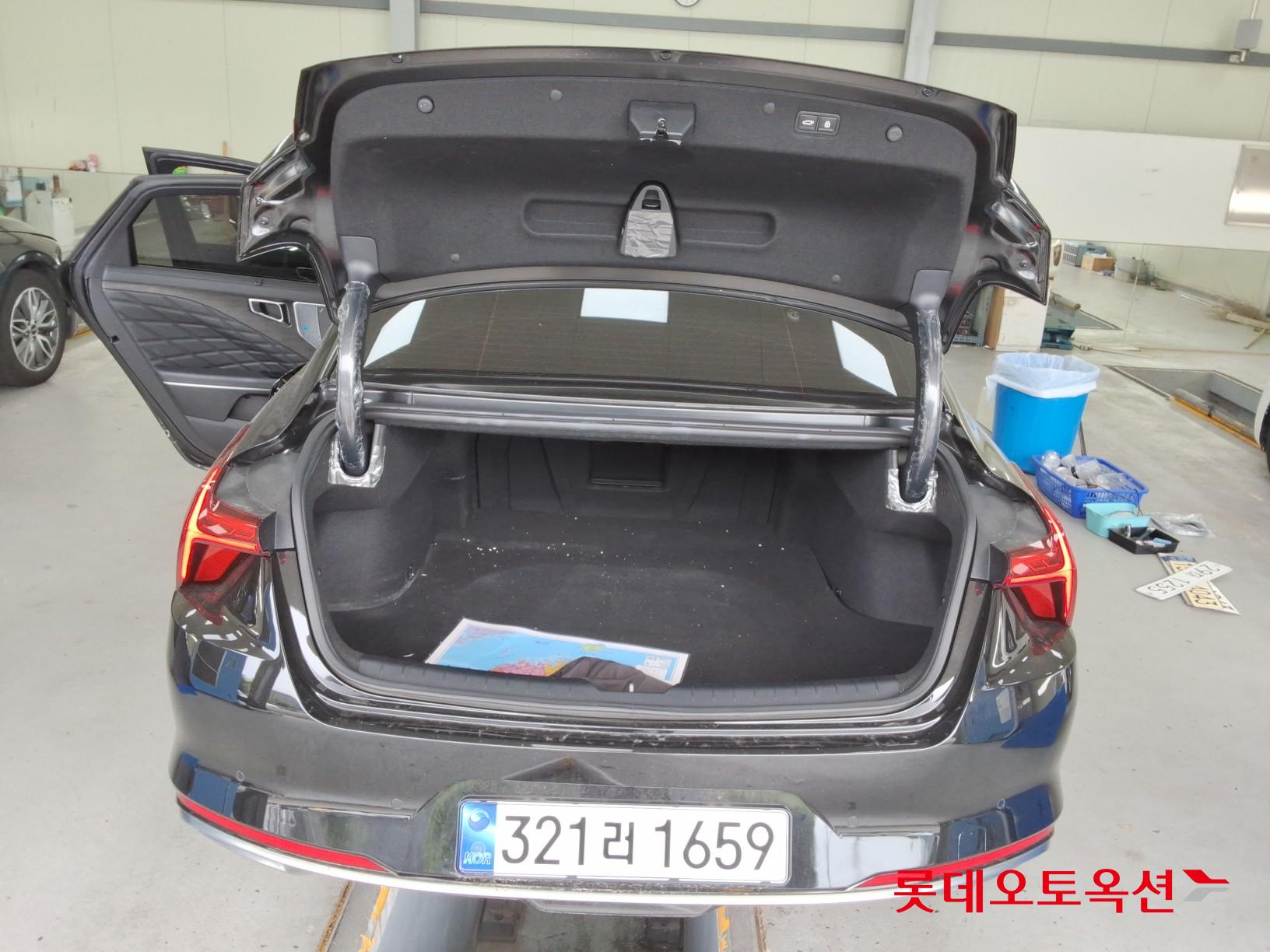 2022 - kia k8