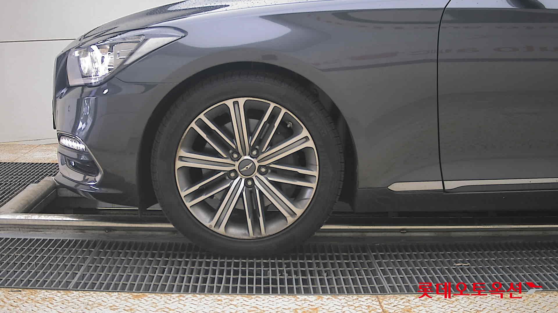 2017 - genesis g80