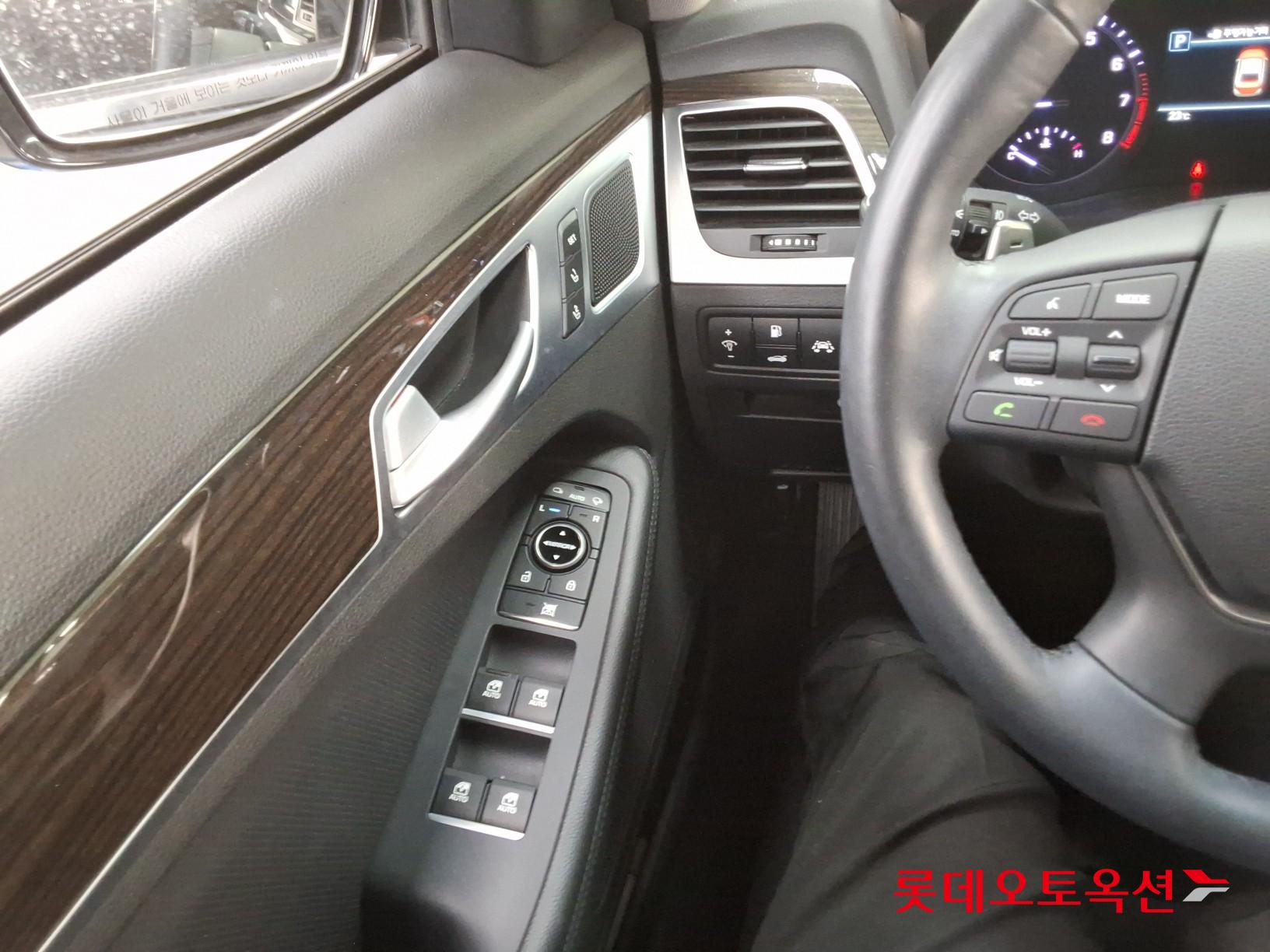 2017 - genesis g80