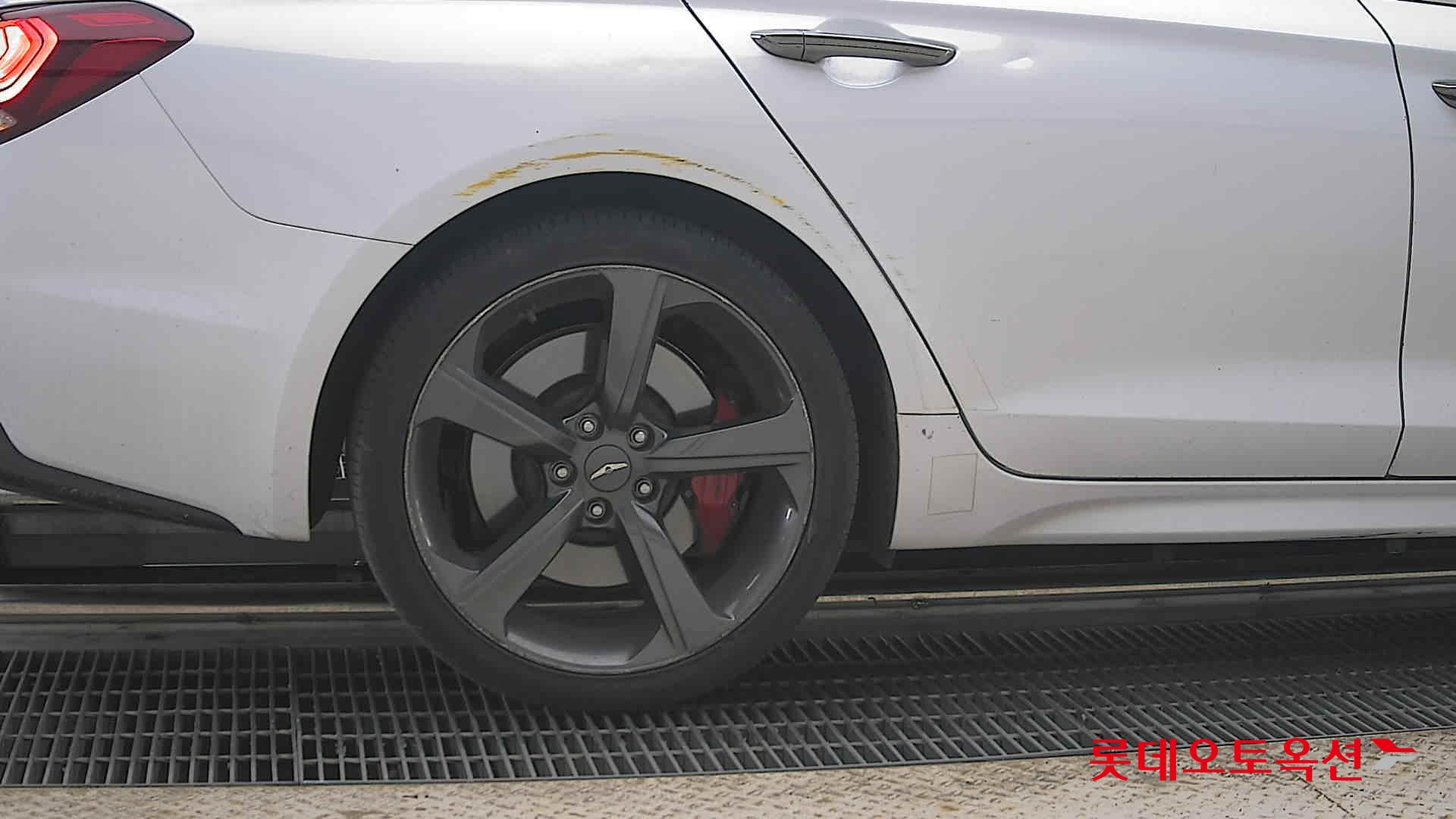 2019 - genesis g70
