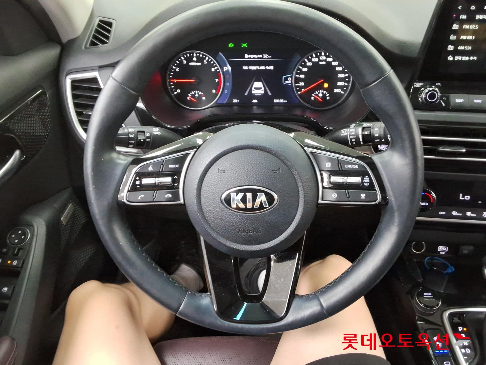 2020 - kia seltos