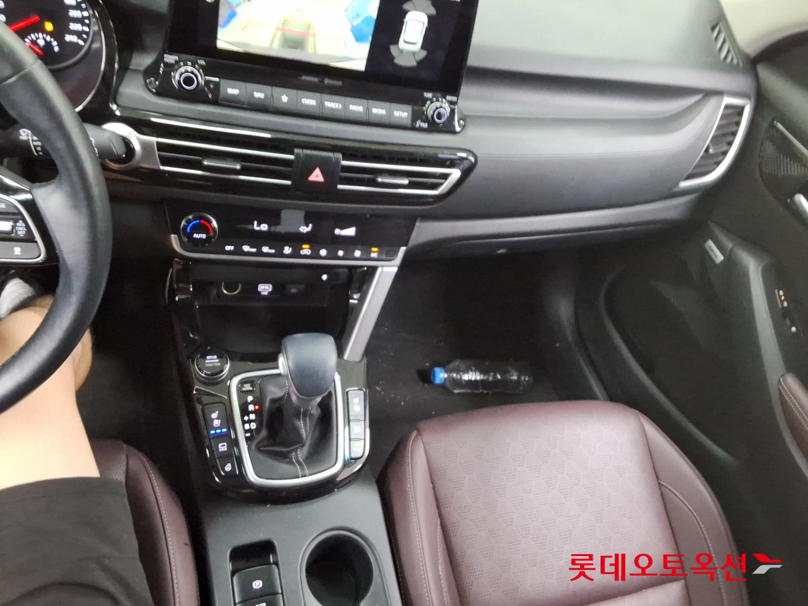 2020 - kia seltos