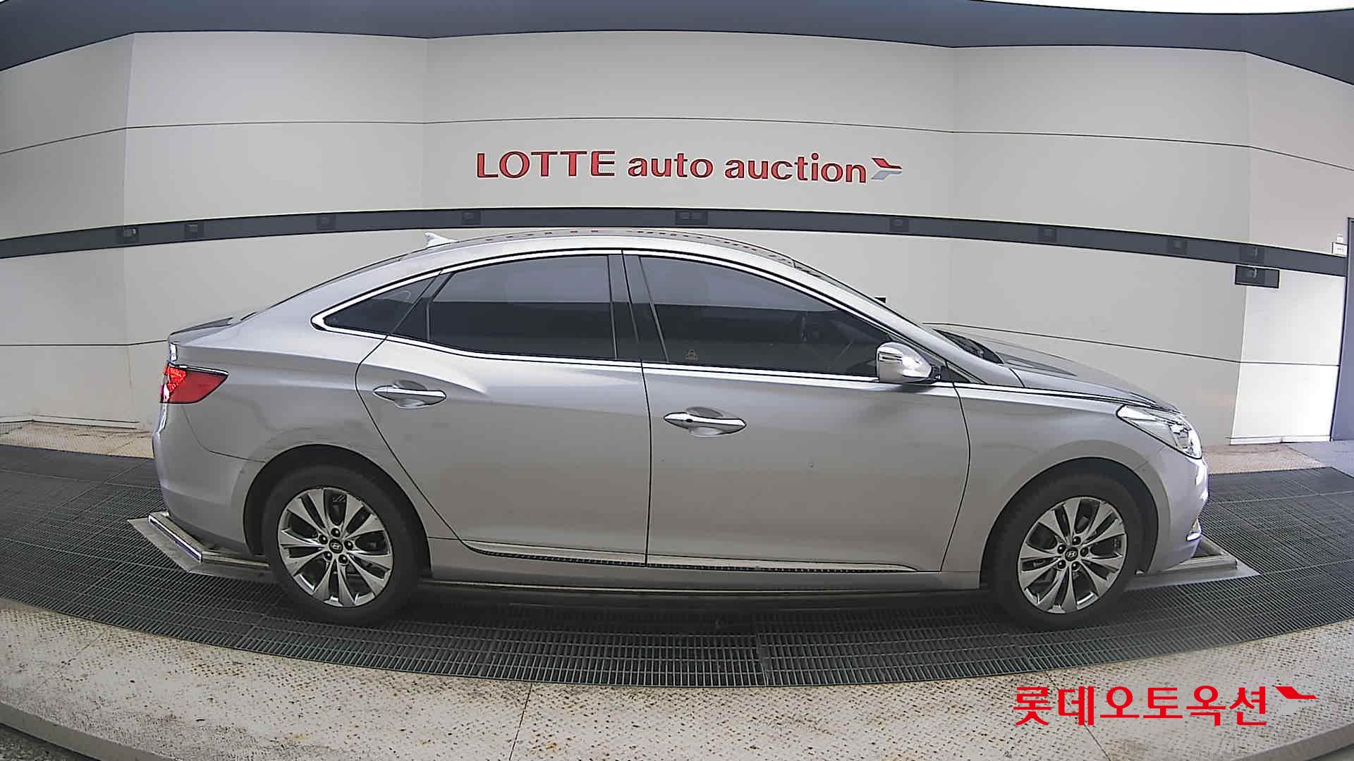 2012 - hyundai grandeur