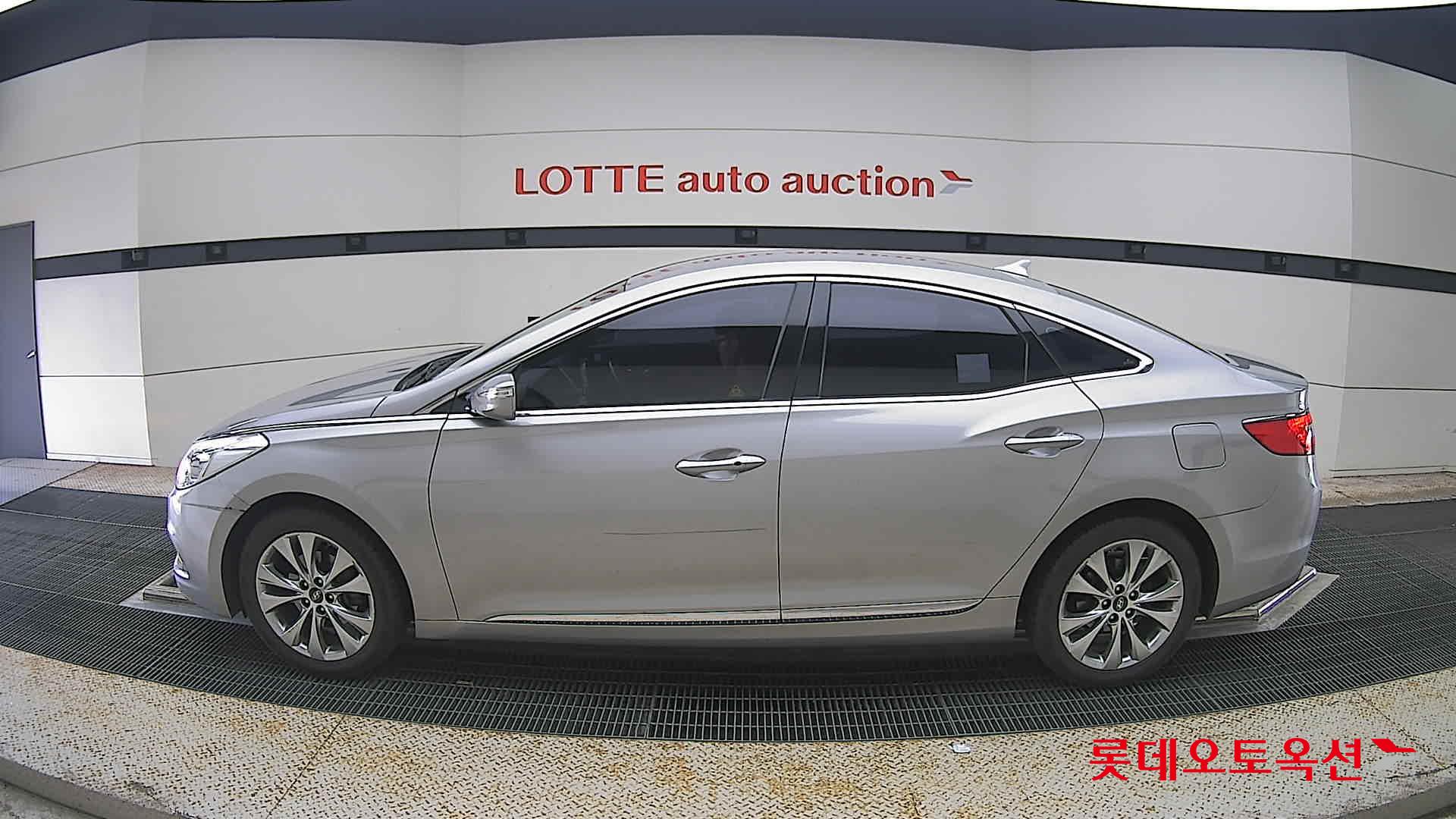 2012 - hyundai grandeur