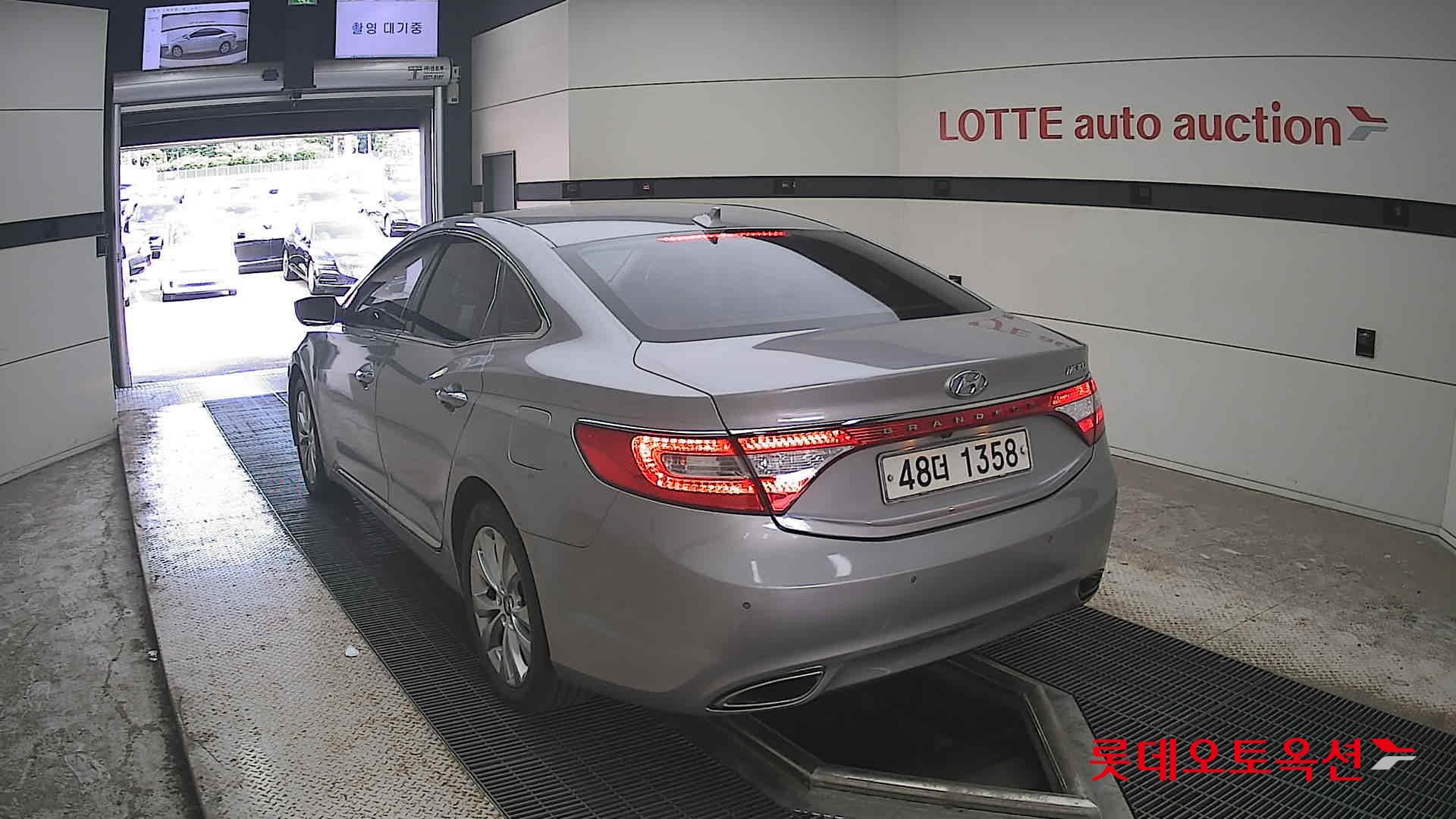 2012 - hyundai grandeur