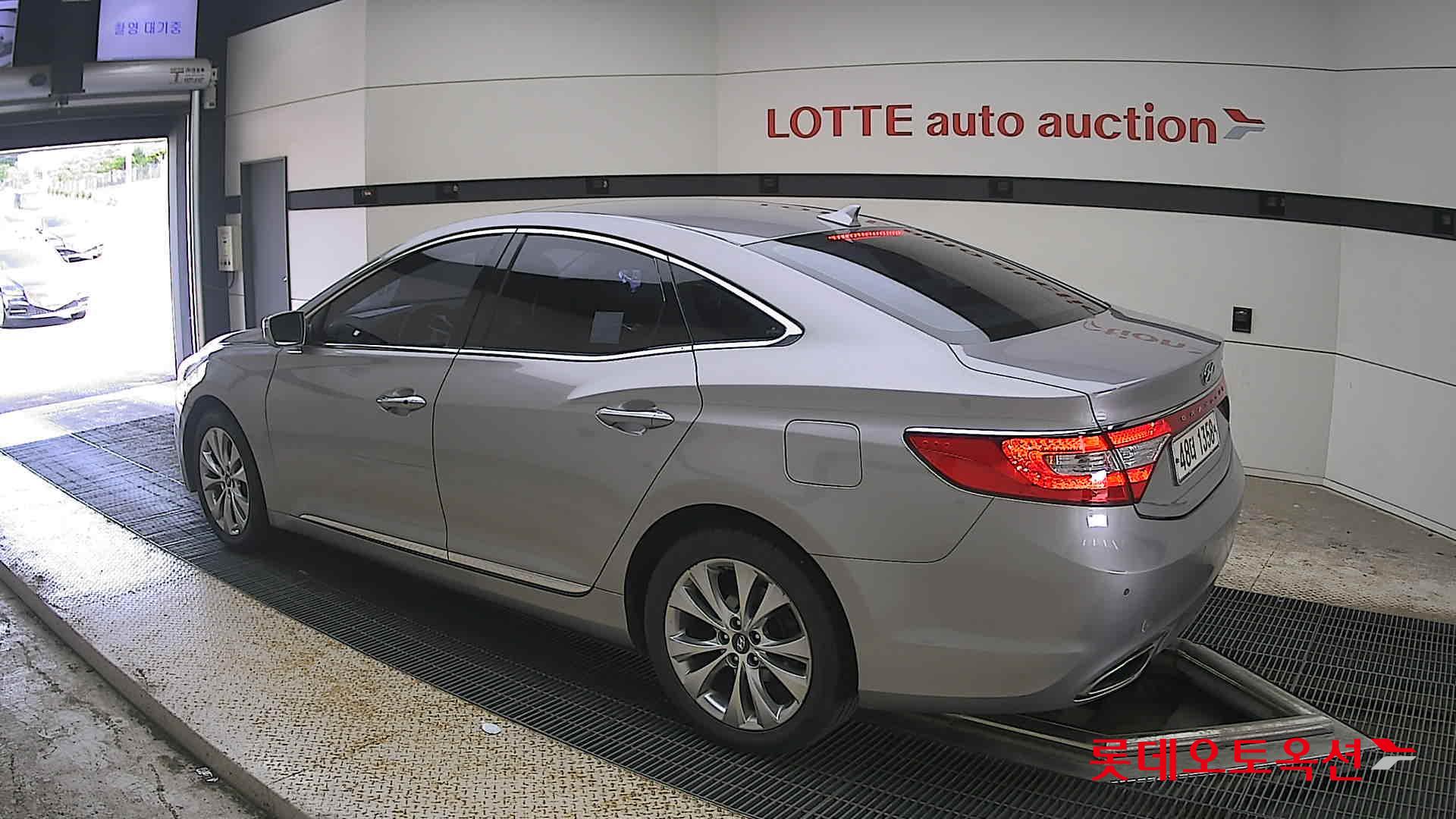 2012 - hyundai grandeur