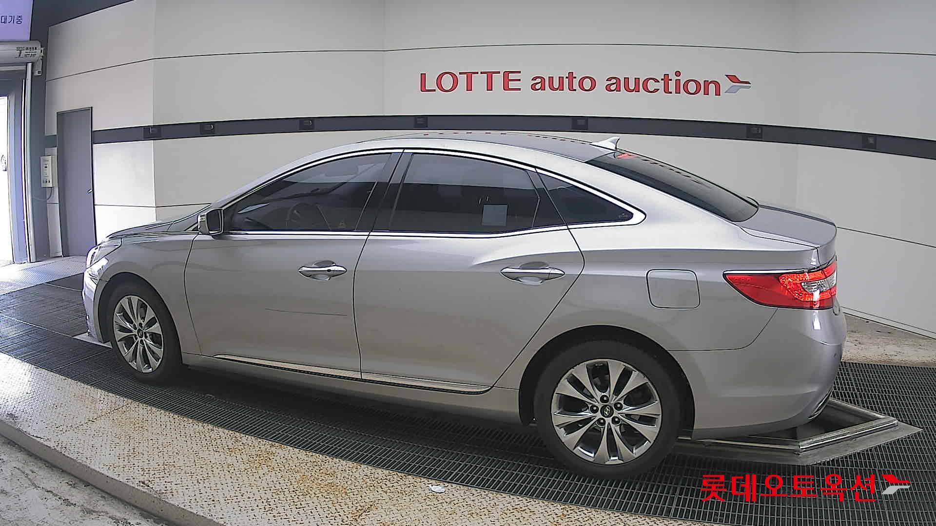 2012 - hyundai grandeur