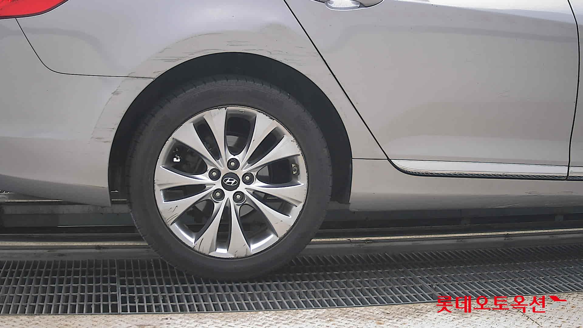 2012 - hyundai grandeur