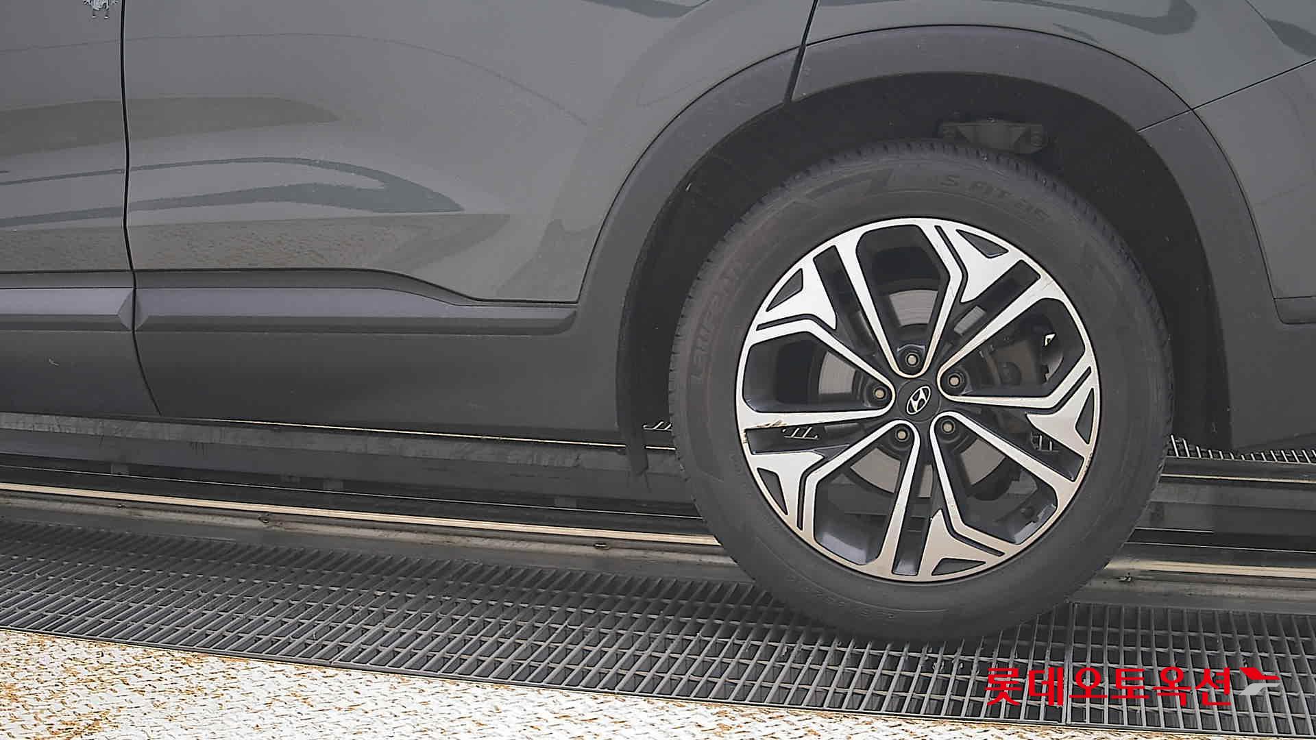 2019 - hyundai santafe