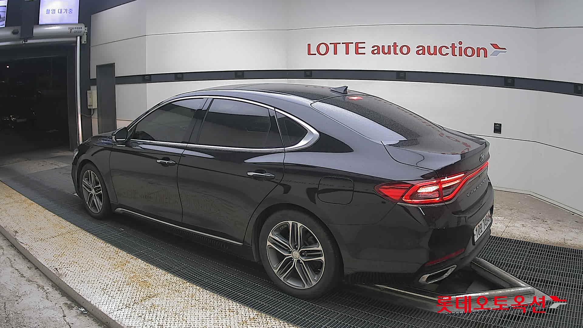 2017 - hyundai grandeur