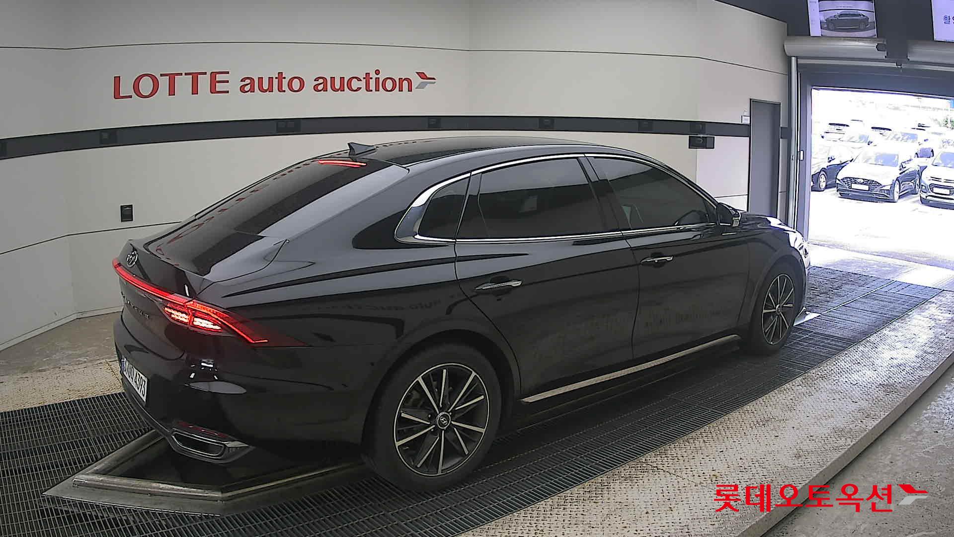 2022 - hyundai grandeur