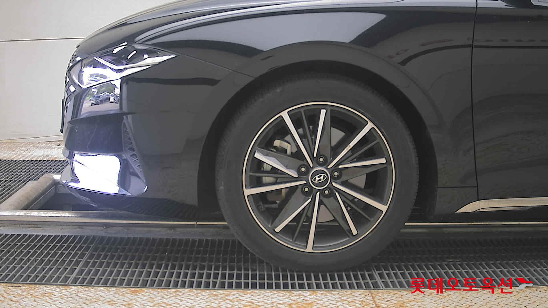 2022 - hyundai grandeur
