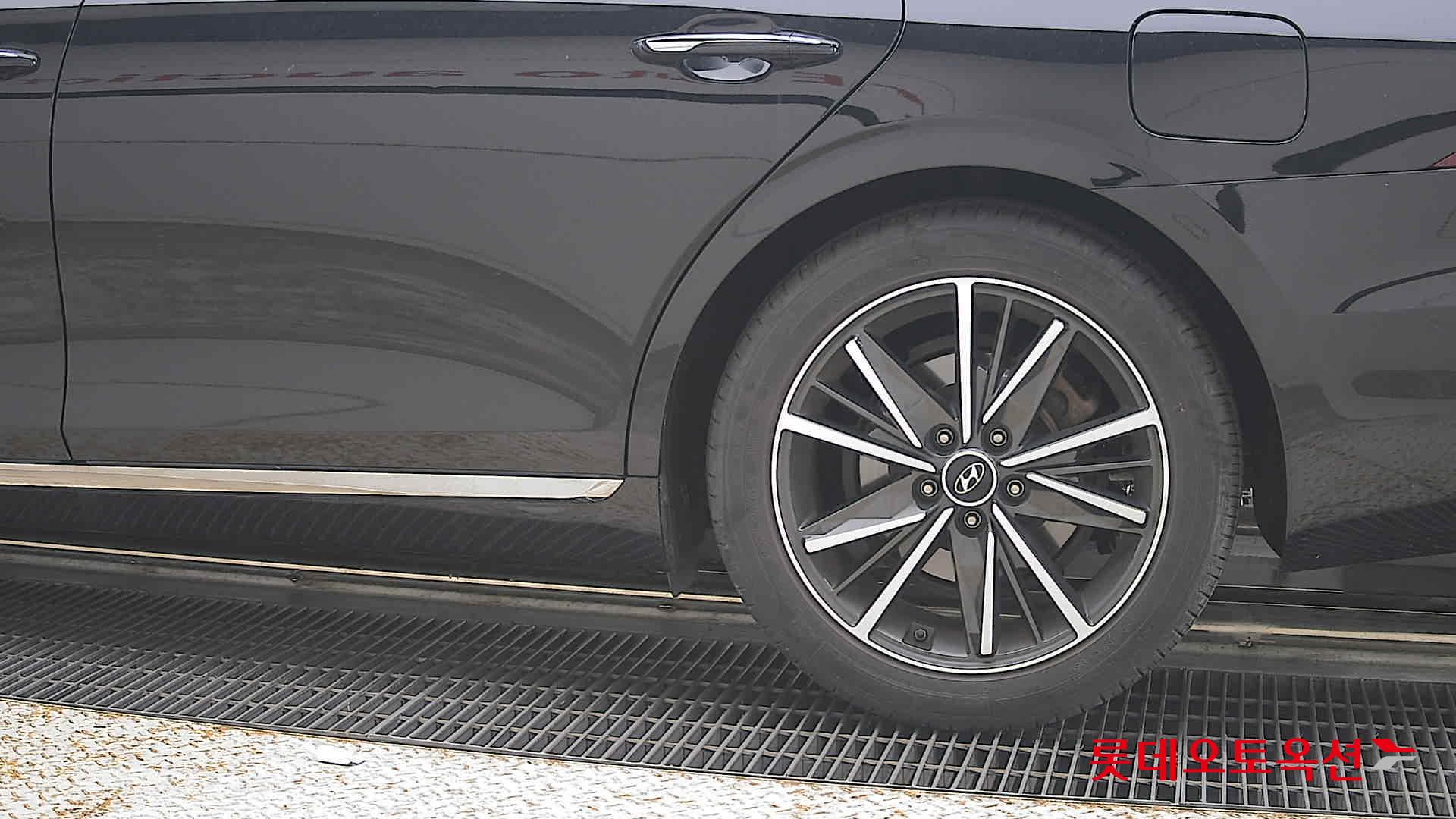 2022 - hyundai grandeur