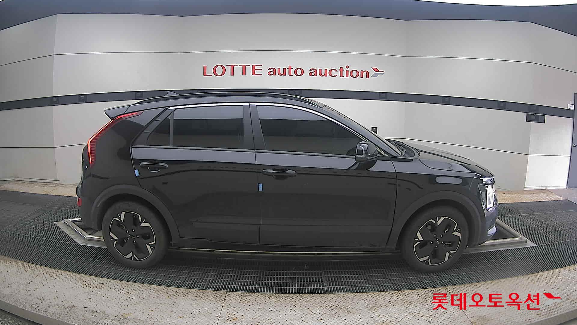 2023 - kia niro