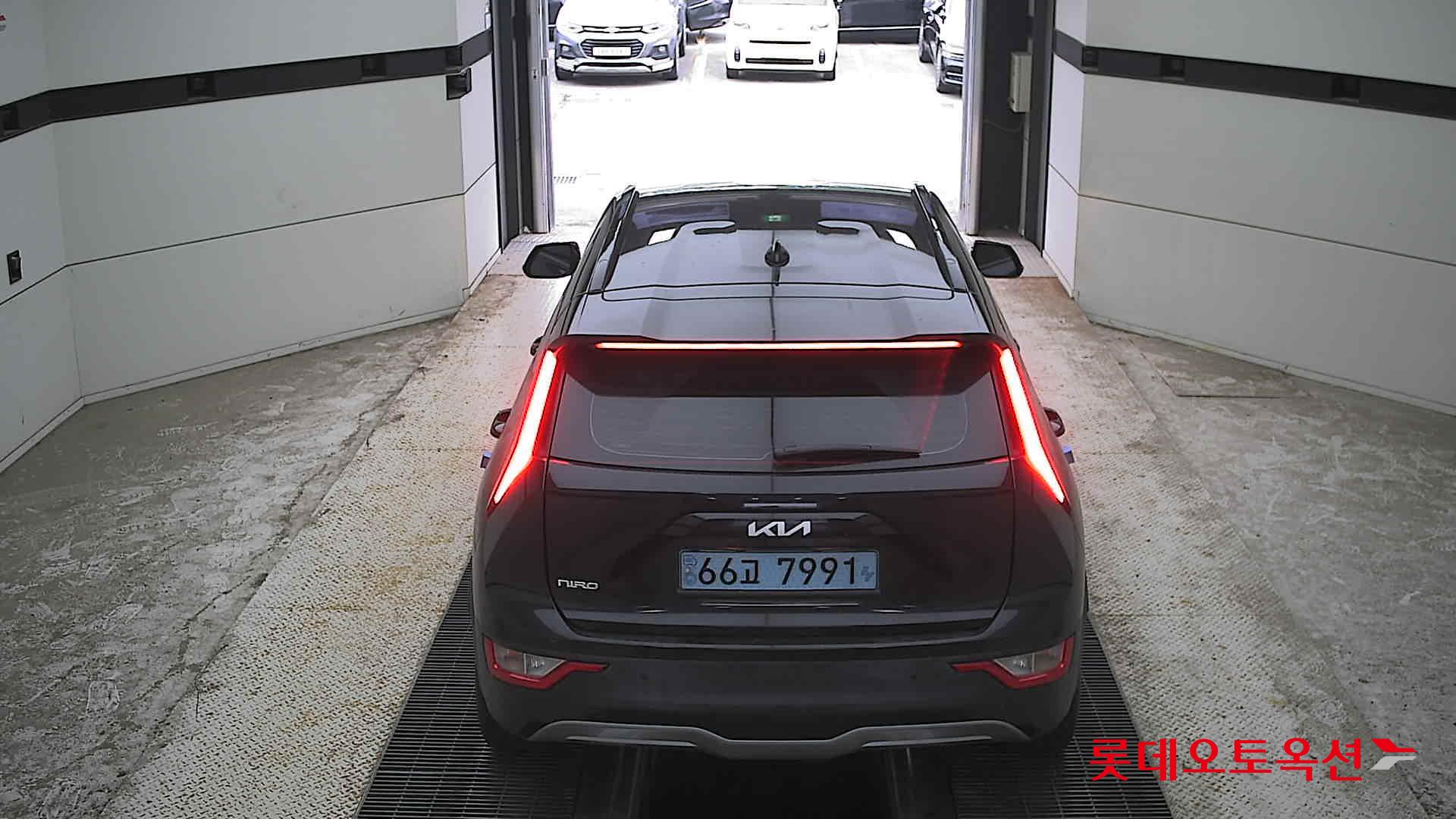 2023 - kia niro