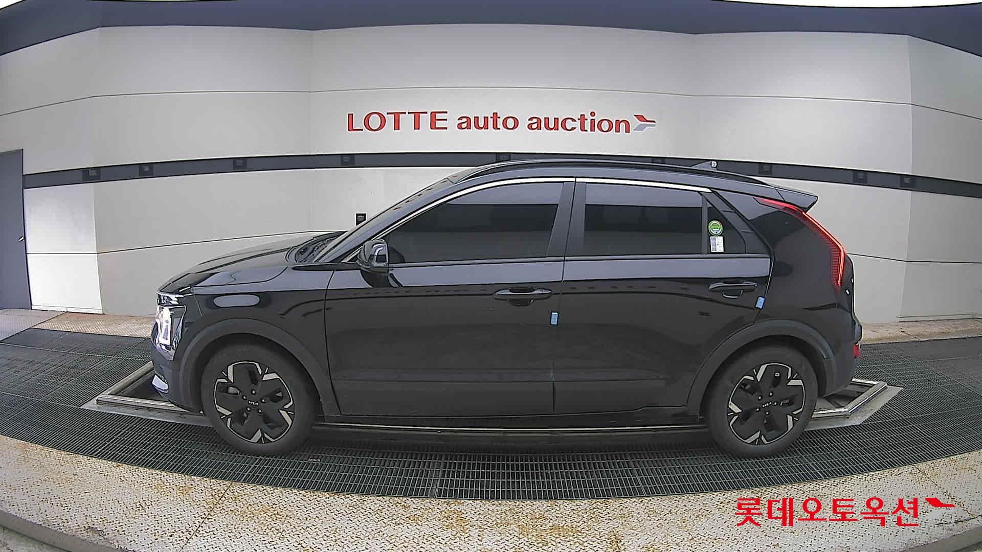 2023 - kia niro