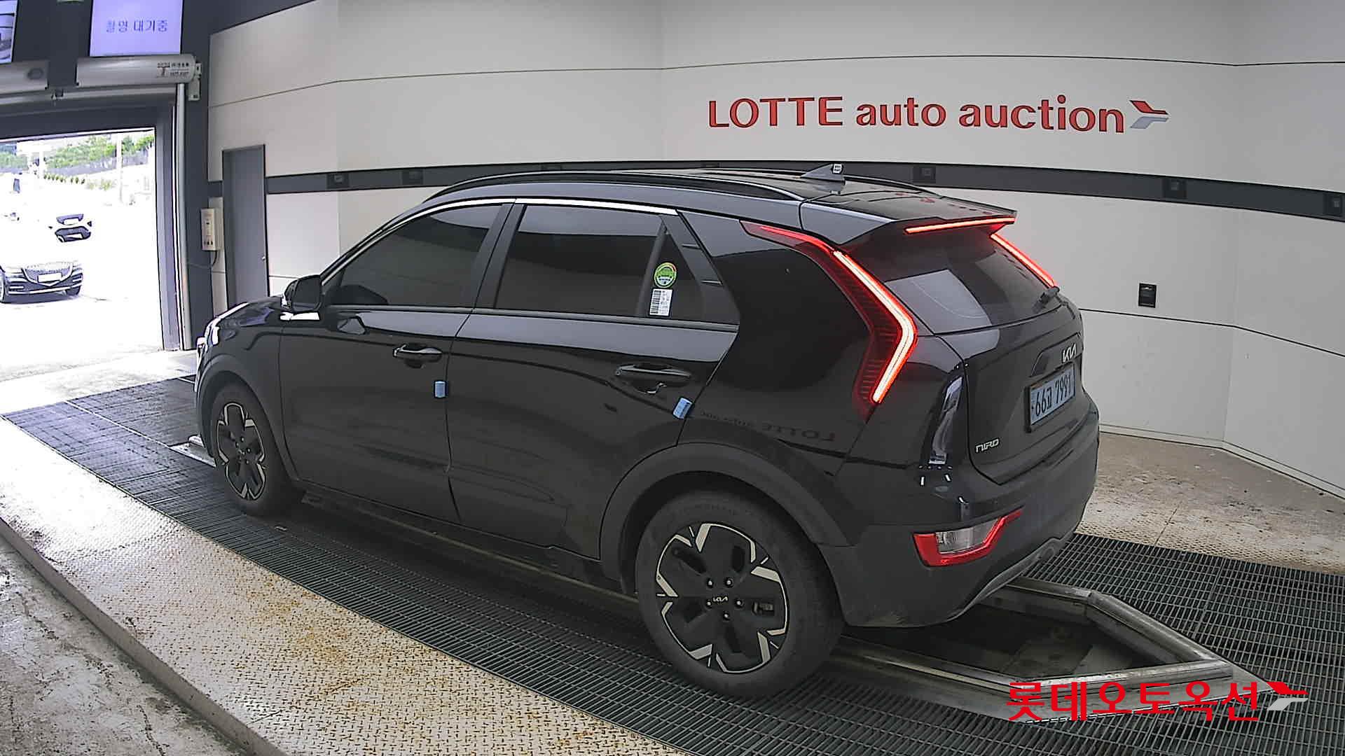 2023 - kia niro