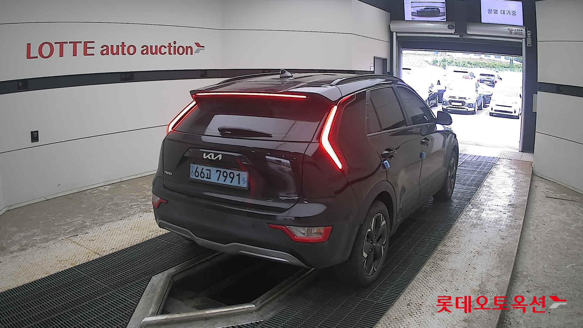 2023 - kia niro