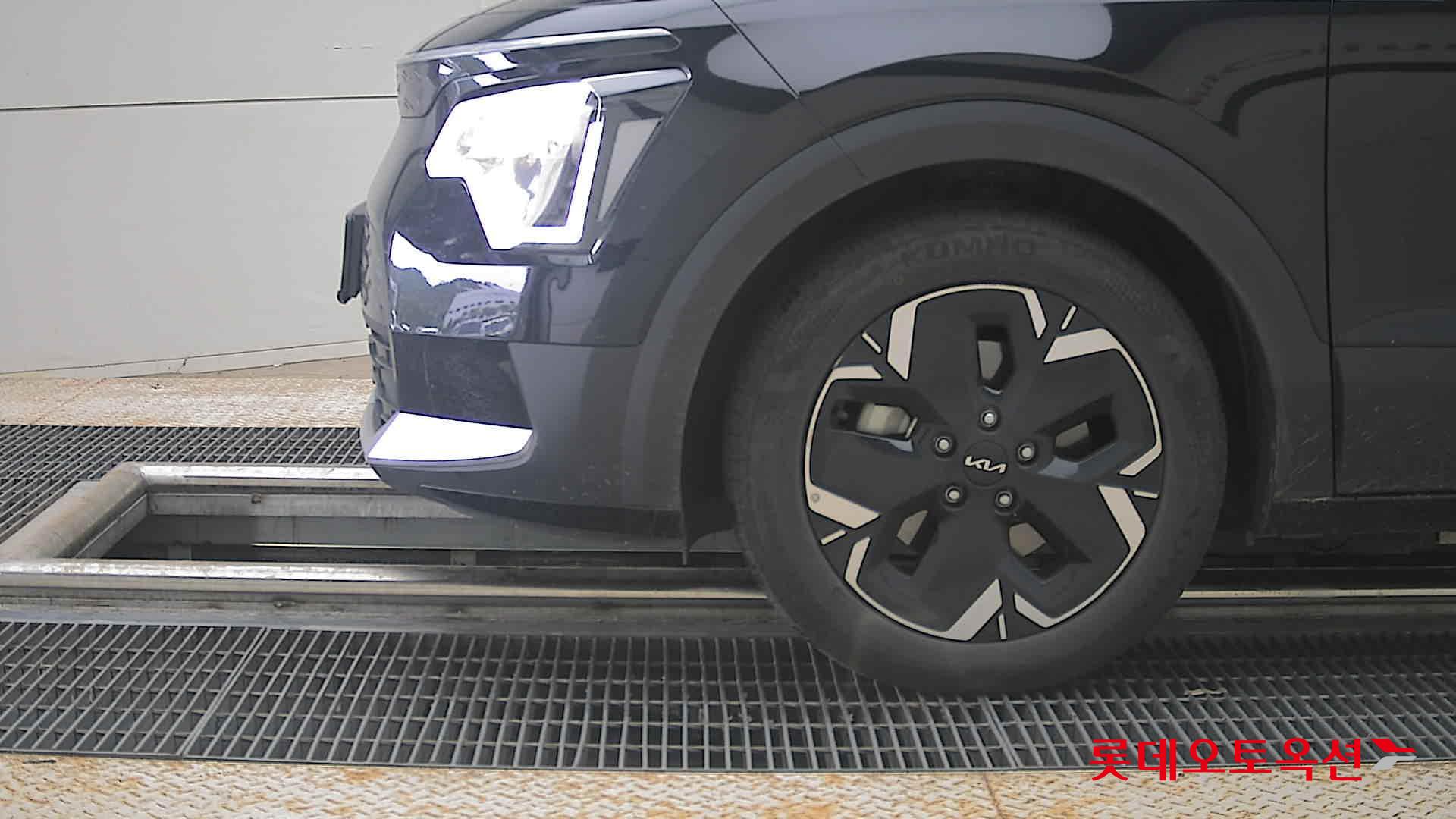 2023 - kia niro