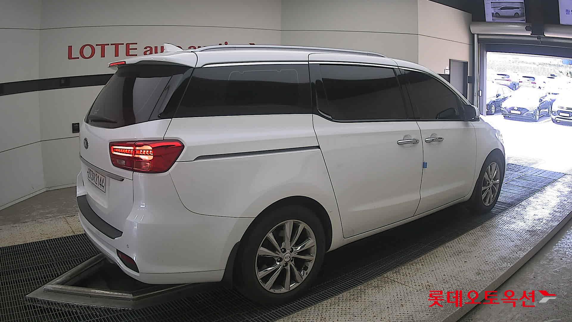 2019 - kia carnival