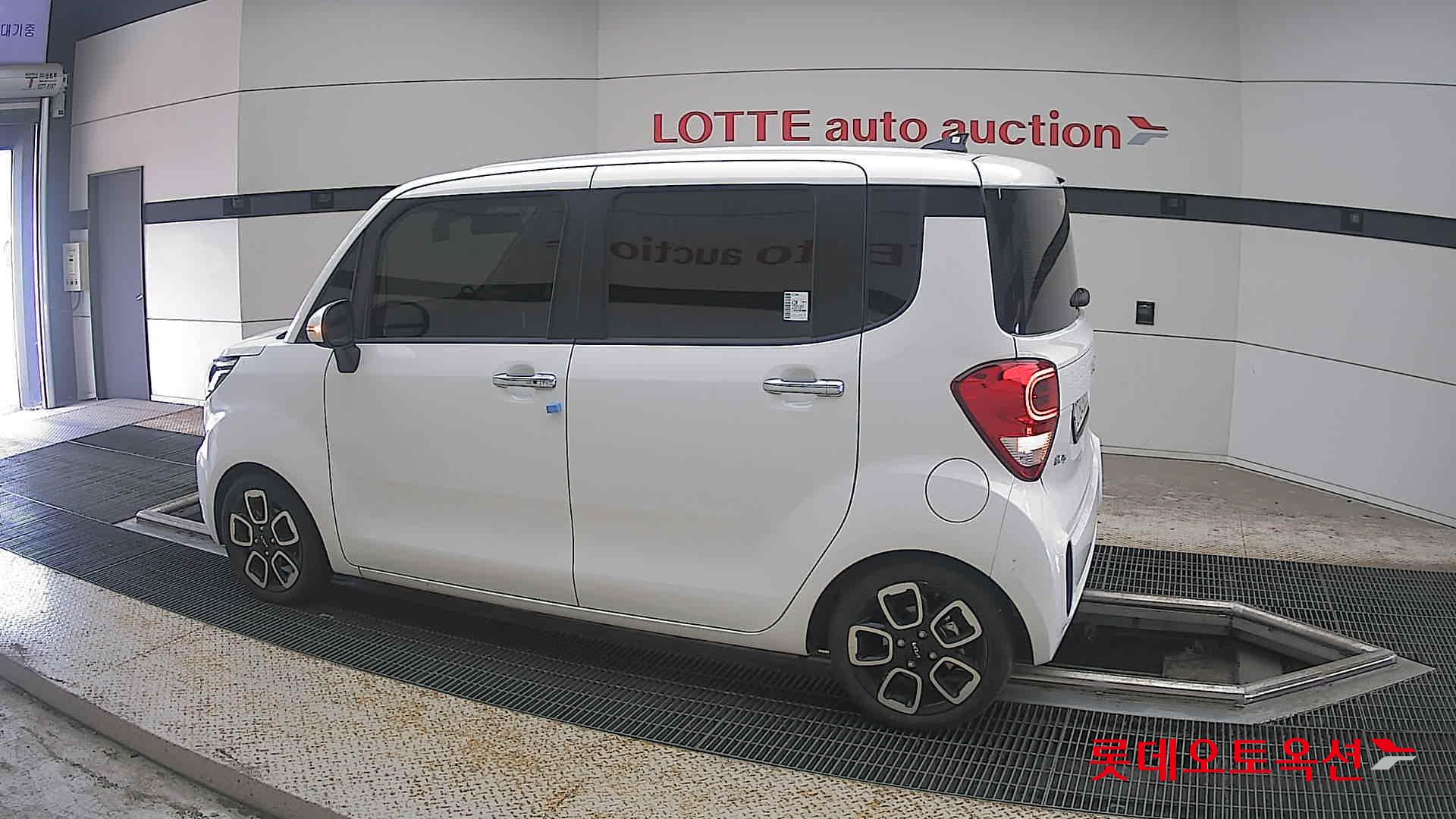 2022 - kia ray