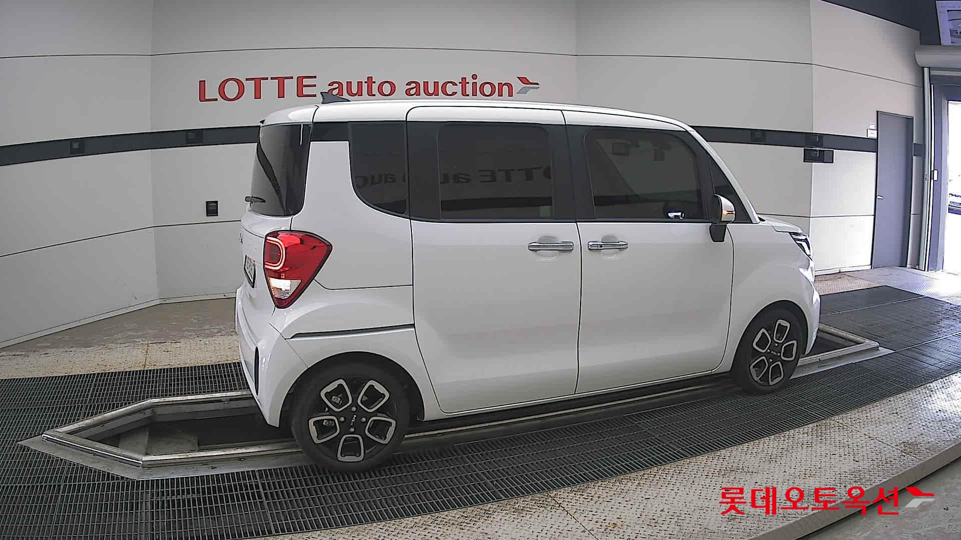 2022 - kia ray