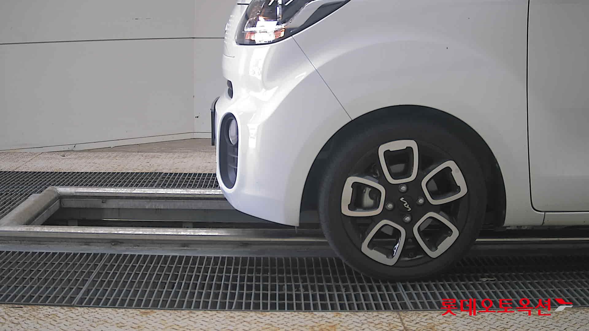 2022 - kia ray