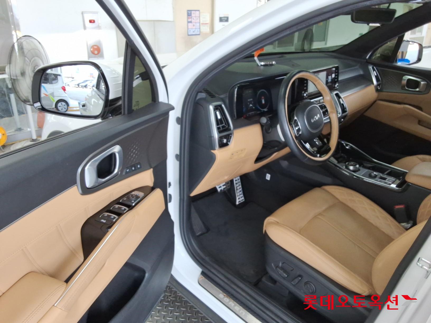 2023 - kia sorento