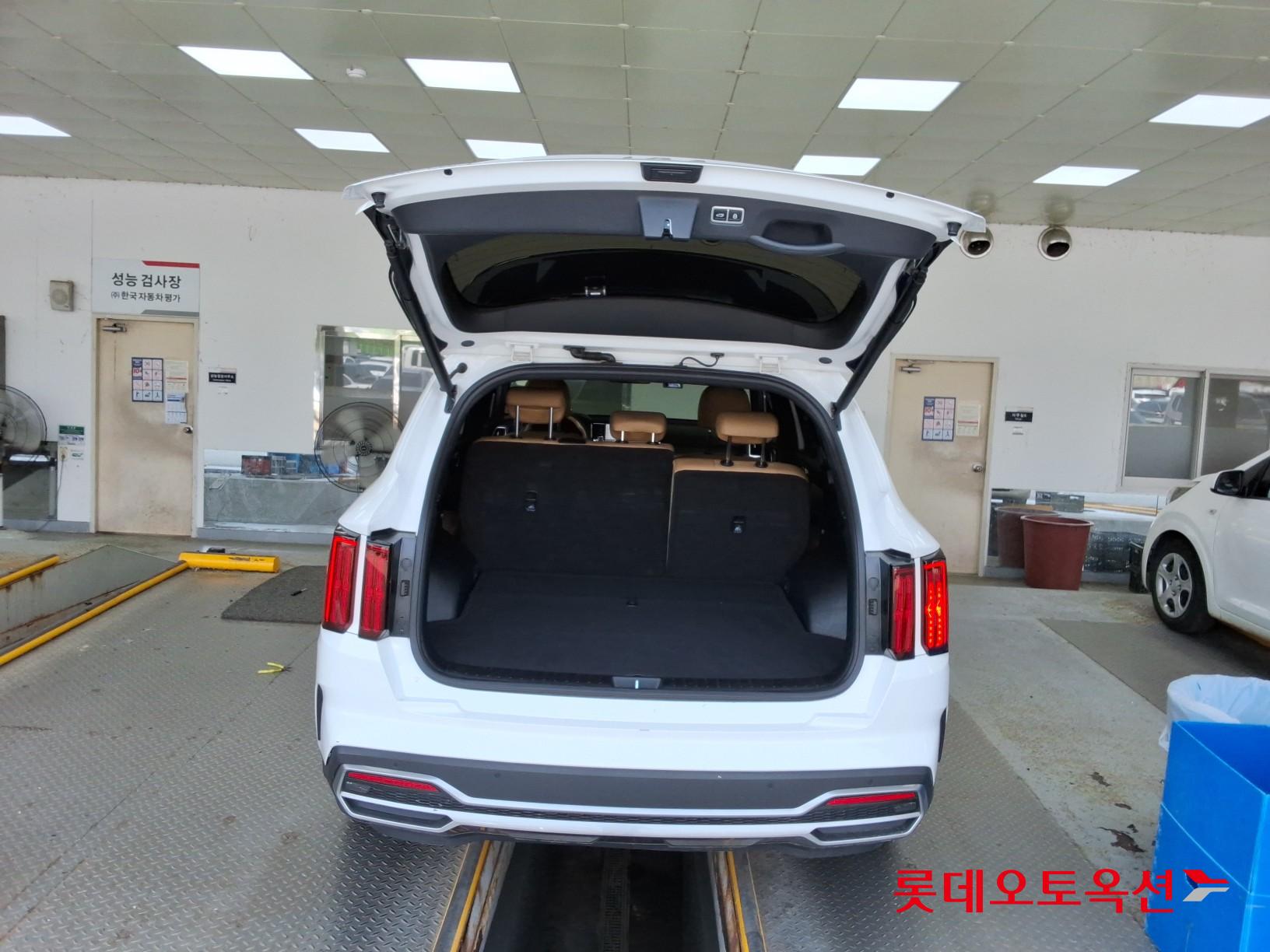 2023 - kia sorento